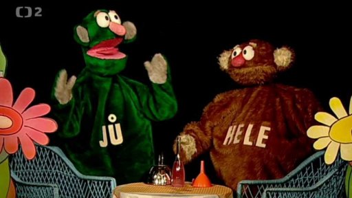 Jůheláci chystají pro Harryho rebarborovou šťávu…