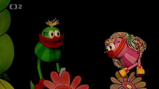 Muf vypráví Fámule pokračování pohádky o Karkulce.