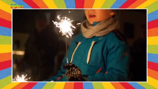 Zpívání u vánočního stromu a pouštění skořápek