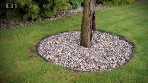 Jak oddělit trávník od záhonů