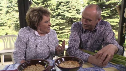 Sladký zapékaný dezert z rebarbory