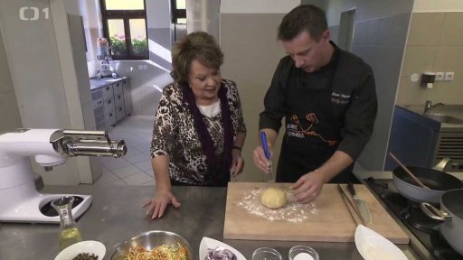 Domácí nudle se zeleninou