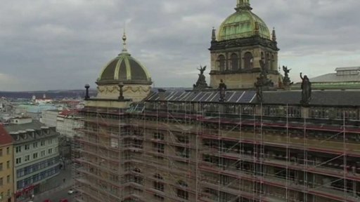 Škoda po požáru Národního muzea