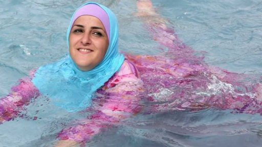 Zakáz burkin v Cannes