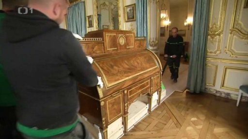 Padělané starožitnosti ve Versailles