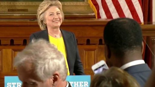 Otazníky nad zdravím Hillary Clintonové