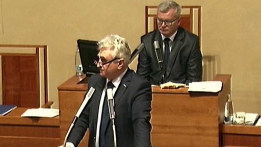 Senátní distanc od pročínského prohlášení