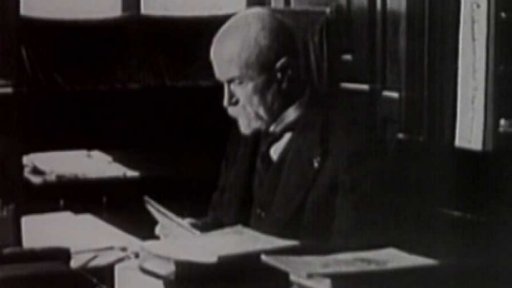 Dražba nábytku z Pražského hradu