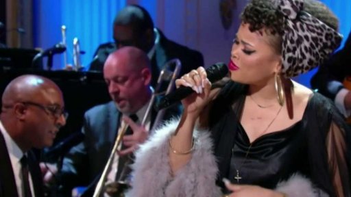 Hold Rayi Charlesovi