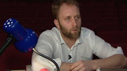 Noc bláznů v divadle Rokoko