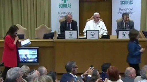 Vatikán ocenil vědce