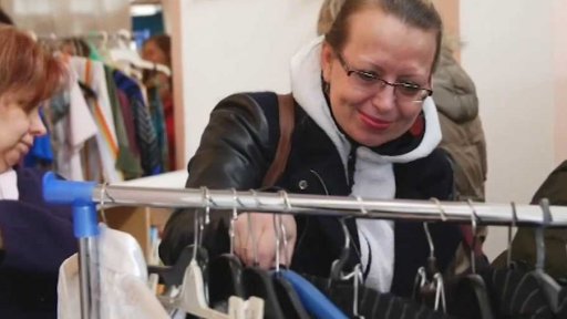 Charitativní bazar Holky holkám