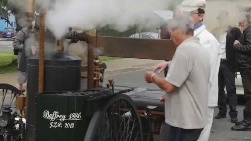 Přehlídka tuzemských a německých veteránů