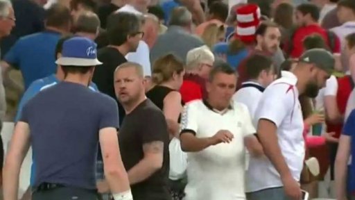 Násilí na fotbalových stadionech