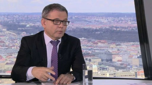 Lubomír Zaorálek (ČSSD), ministr zahraničí, místopředseda strany; Vojtěch Filip (KSČM), místopředseda Poslanecké sněmovny, předseda strany