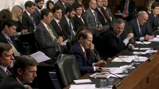 Kódování telefonů maří vyšetřování + rozhovor s M. Řezníčkem