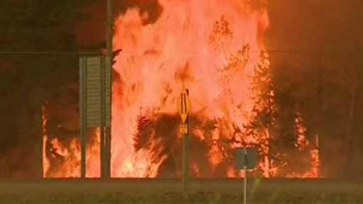 Rozsáhlé požáry v kanadské Albertě + rozhovor s P. Nepovímem