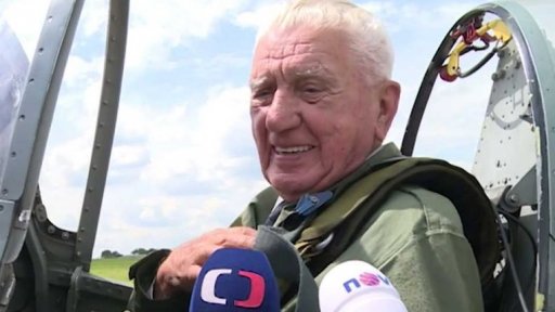 Návrat do kokpitu stíhačky Spitfire