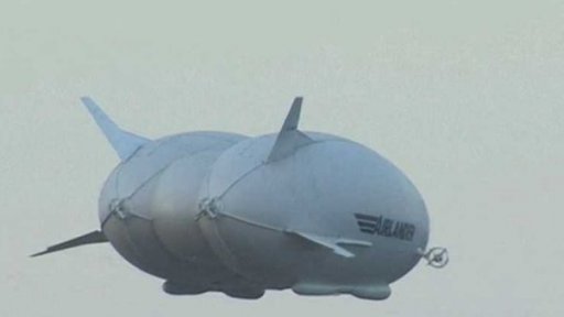 Do oblak vzlétla největší vzducholoď + rozhovor s M. Velkem