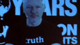 Julian Assange bez internetu + rozhovor s O. Burešem