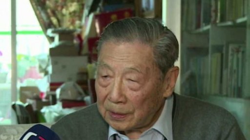 Čínský prezident posílil svou moc + rozhovor s M. Hálou