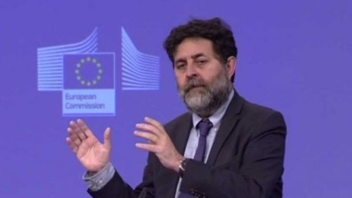 Tajné dokumenty mezi EU a USA + rozhovor s M. Řezníčkem