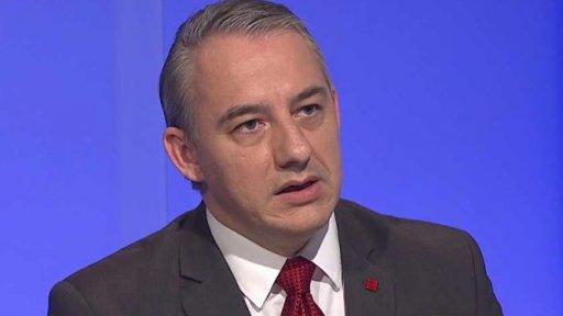 Důchody, platy, daně, chudoba - Hyde Park