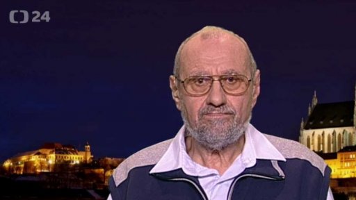 Poslanci zpřísnili držení zbraní