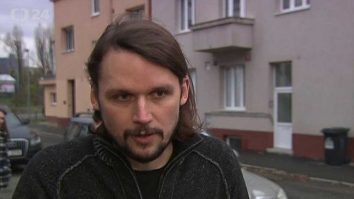 Průměrná mzda stoupla nad 27 tisíc