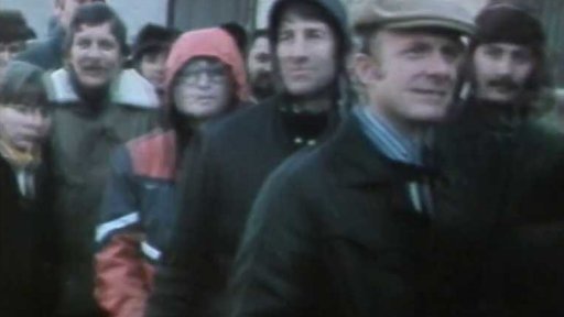 Nedostatek vánočních stromků v Praze (1981)