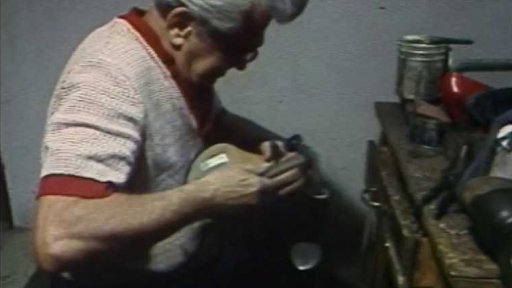 Nedostatek dámských podpatků (1987)