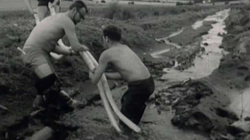 Prorážení odvodňovacích kanálů (1965)