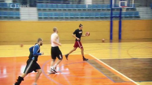 Cizinec není našinec