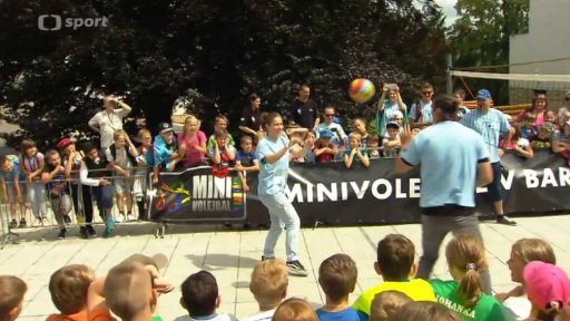 Za oponou: volejbalové slavnosti v Mělníku