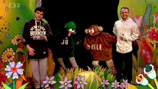 Jů a Hele posílají Filipa s Tomášem, aby se šli proběhnout a shodit nadbytečná kila.