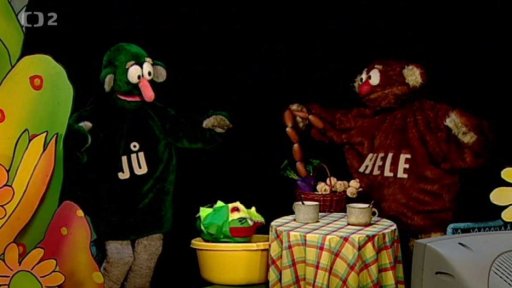 Jůheláci neodolají Mufově výzvě a přihlásí se do „paleontoškopického“ kroužku. Chtěli by totiž malého dinosaura ve škopíčku.