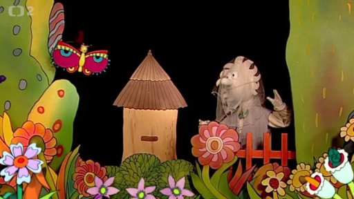 Pip a Otylka by rádi do kroužku včelaření. Jenže včelka, která je navštíví, není jen tak ledajaká.