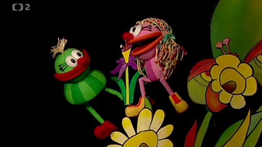 Muf si pořídil očarovanou květinu, kterou musí nutně doručit Otylce. Poprosí o to Fámulu.