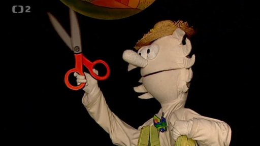 Fámula předá Otylce začarovanou kytku od Mufa a Otylka se stane tryskovou. Ale to není všechno. Ještě k tomu každého z paloučku rozesměje.