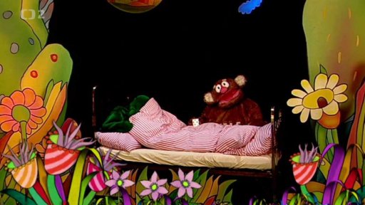 Jů je poněkud spavo a neveselo. Hele si o něj dělá velké obavy.