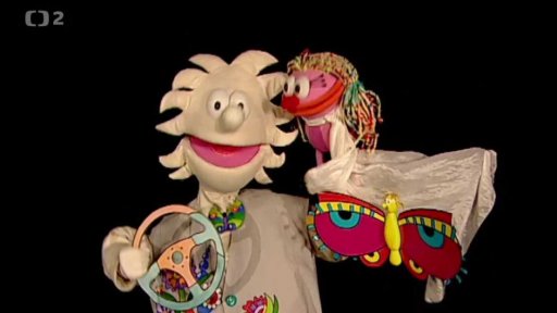 Pip, Famča a Otylka jedou autíčkem na výlet.