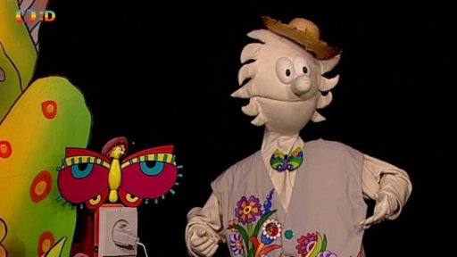 Muf si zapůjčil skvělou elektrickou sekačku, ale ta nefunguje…