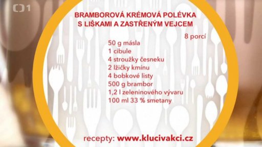 Bramborová krémová polévka s liškami a zastřeným vejcem - recept