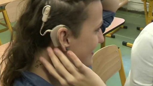 Bezplatná výměna pomůcky pro neslyšící?