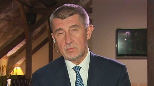 Vývoj průměrné a minimální mzdy