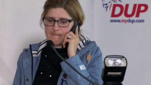 Podpora vlády premiérky Mayové