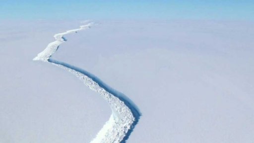 Odtrhnutý ledovec od Antarktidy