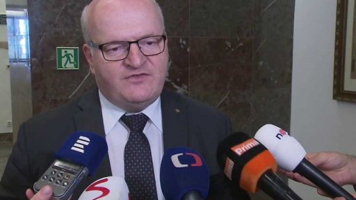 Zářijová agenda poslanců