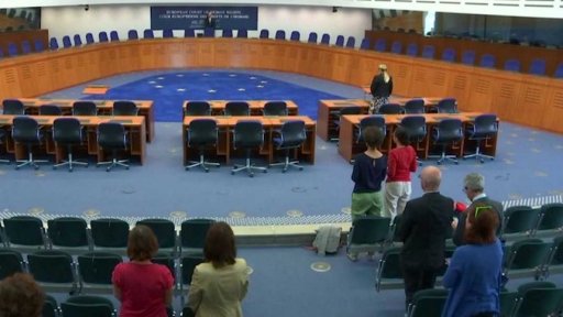 Soud v případu soukromých e-mailů v práci