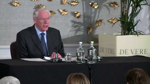 Vyšetřování příčin požáru v Londýně